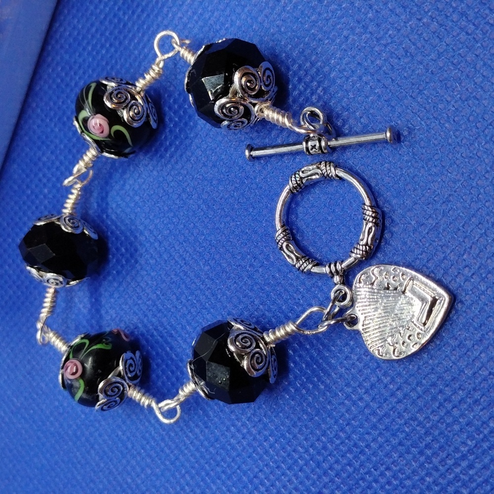 7.5" Lamp Work/Murano Glass Beads Bracelet.